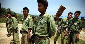 缅甸打仗老人吃瓜,缅甸老人静享瓜果时光